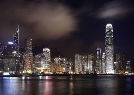 عکس نمای شهر در شب
