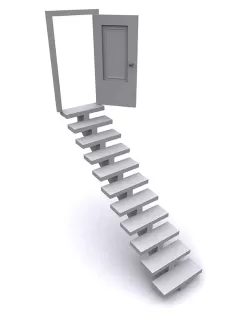 تصویر پله و درب سفید