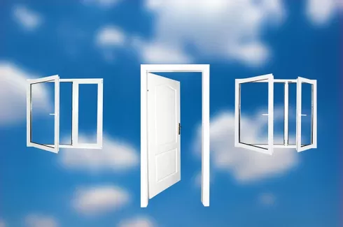 عکس باکیفیت درب و پنجره سفید عکس باکیفیت درب و پنجره سفید