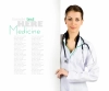عکس استوک پزشک و گوشی پزشکی 