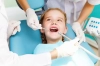 دانلود تصویر کیفیت بالای دکتر دندانپزشک و کودک