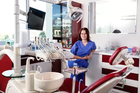 دانلود تصویر کیفیت دندانپزشکی با تجهیزات 