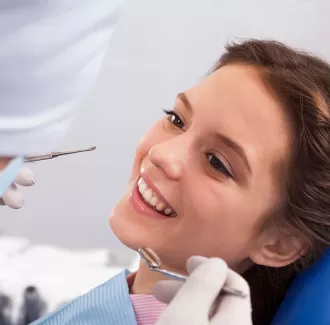 دانلود تصویر کیفیت بیمار و ابزار دندان پزشکی