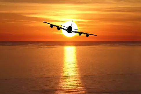 دانلود تصویر باکیفیت هواپیما در آسمان