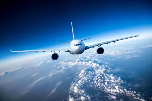عکس کیفیت بالای هواپیما در آسمان