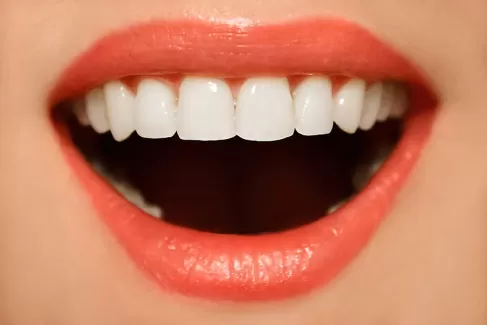 عکس باکیفیت دندان سه بعدی 