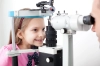 دانلود تصویر با کیفیت چشم پزشکی و معاینه چشم کودک 