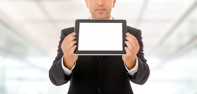 عکس کیفیت بالای مرد و تبلت عکس کیفیت بالای مرد و تبلت