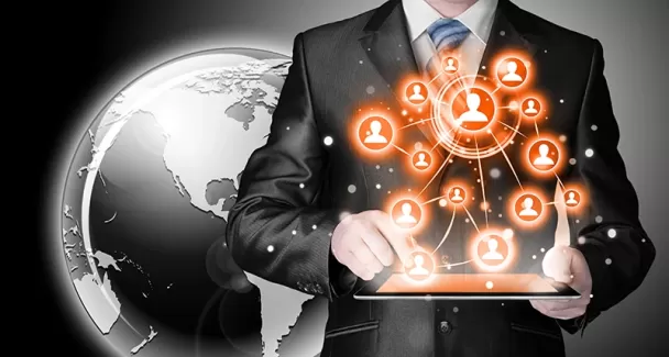 عکس کیفیت بالای مرد و تبلت عکس کیفیت بالای مرد و تبلت