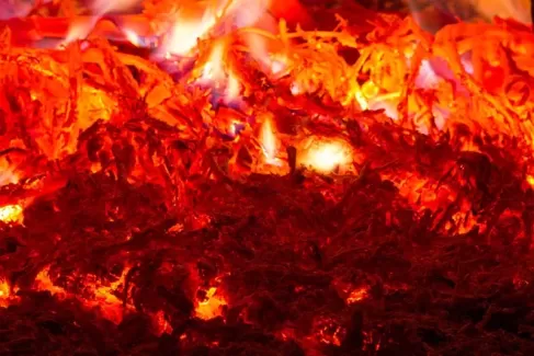 عکس استوک باکیفیت آتش و شعله و کنده