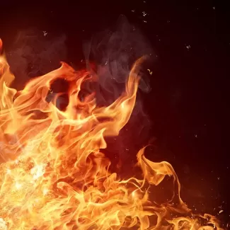 عکس استوک باکیفیت آتش و شعله در شب