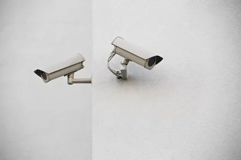 تصویر استوک باکیفیت دوربین مداربسته و دیوار تصویر استوک باکیفیت دوربین مداربسته و دیوار