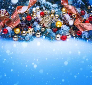 دانلود عکس با کیفیت وسایل تزئینی کریسمس و برف