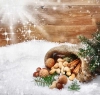 دانلود عکس با کیفیت درخت کریسمس و فندق