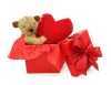 عکس جعبه کادو و روبان قرمزو قلب و عروسک خرس