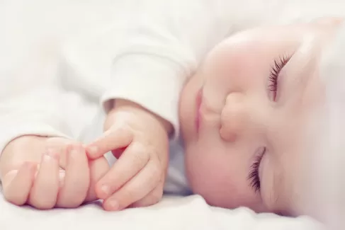 عکس استوک نوزاد باکیفیت بالا