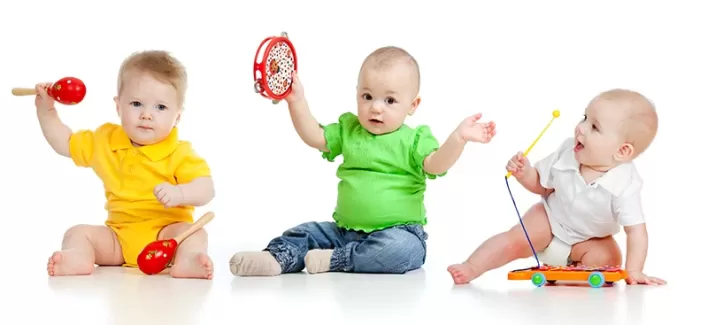 دانلود تصویر باکیفیت کودک ها درحال بازی کردن