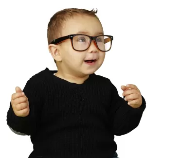 دانلود عکس کیفیت بالای پسربچه عینکی