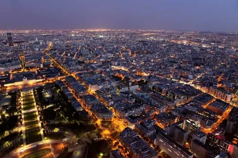 عکس نمای شهر در شب