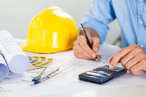 عکس باکیفیت کلاه ایمنی مهندسی و ماشین حساب عکس باکیفیت کلاه ایمنی مهندسی و ماشین حساب