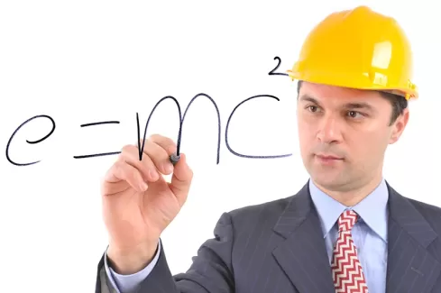 عکس با کیفیت مهندس مرد در حال نوشتن عکس با کیفیت مهندس مرد در حال نوشتن