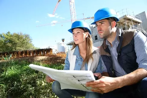عکس با کیفیت مهندس زن و مرد عکس با کیفیت مهندس زن و مرد