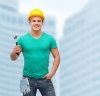 عکس با کیفیت مهندس وآچار دردست