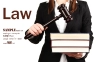 عکس باکیفیت قاضی و کتاب قانون