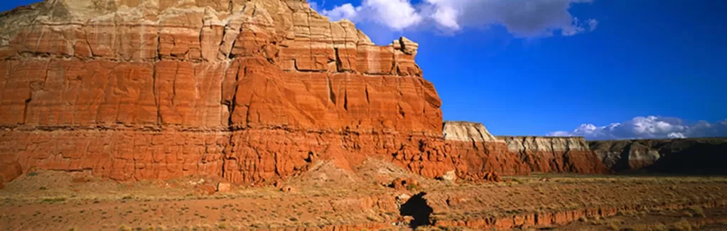 دانلود تصویر با کیفیت صخره و آسمان آبی دانلود تصویر با کیفیت صخره و آسمان آبی