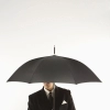 عکس با کیفیت مرد و چتر