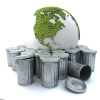 تصویر باکیفیت کره زمین و سطل زباله