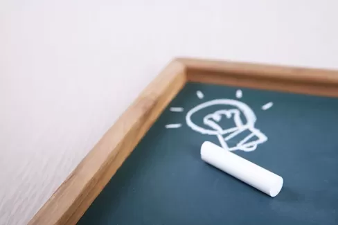 دانلود عکس باکیفیت تخته سیاه و گچ دانلود عکس باکیفیت تخته سیاه و گچ