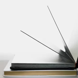 دانلود بک گراند باکیفیت دفتر باز دانلود بک گراند باکیفیت دفتر باز