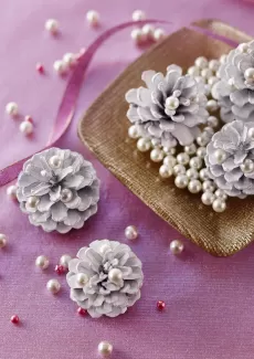 عکس با کیفیت کاج و مروارید 