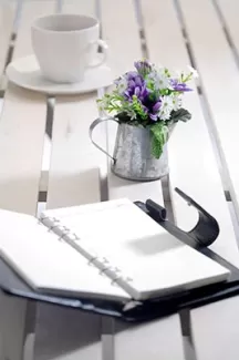 بک گراند کیفیت بالای دفترچه و فنجان