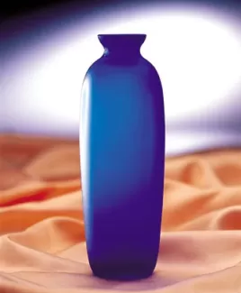 دانلود عکس باکیفیت گلدان شیشه ای آبی