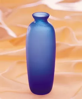 دانلود تصویر باکیفیت گلدان شیشه ای آبی
