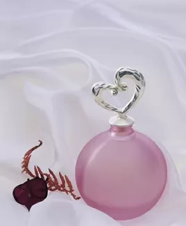 دانلود تصویر باکیفیت شیشه ادکلن