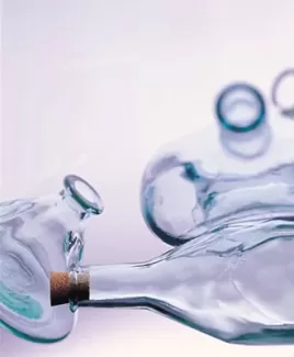 دانلود تصویر کیفیت بالای بطری های شیشه ای