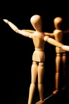 دانلود تصویر کیفیت بالای آدمک درحال بندبازی