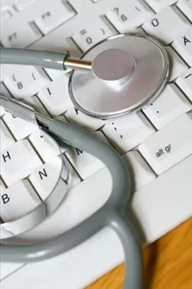 عکس باکیفیت گوشی پزشکی