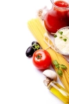 عکس با کیفیت سبزیجات و ماکارونی
