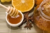 عکس با کیفیت شیشه و قاشق عسل